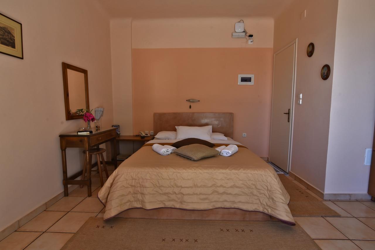 Sarris Planet Apartment Ermoupoli Ngoại thất bức ảnh